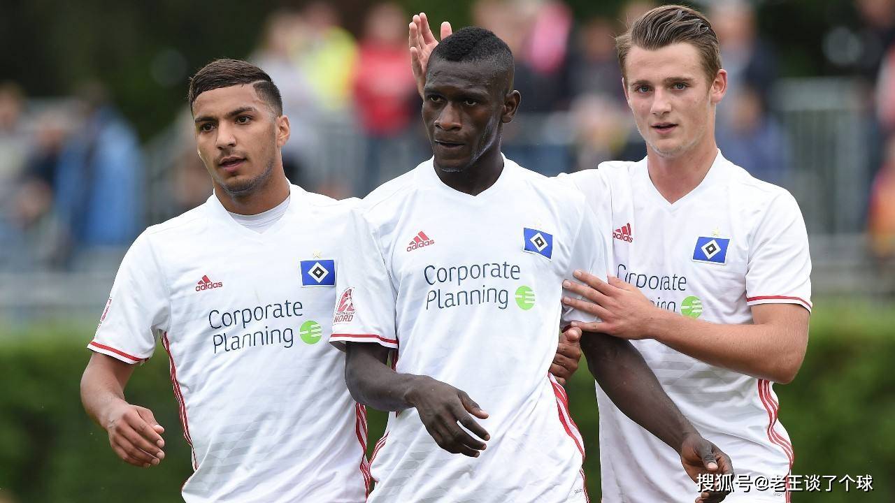 乐鱼体育入口 -芝加哥公牛迎德国杯关键赛；转会期官宣签约；赛场秩序良好；阵容厚度经受考验 